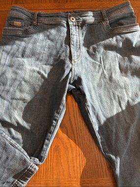 Kuhl Medium Wash Jeans